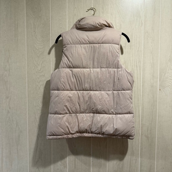 Old Navy Light Tan Puffer Vest, Cozy Inside- M - Picture 3 of 5